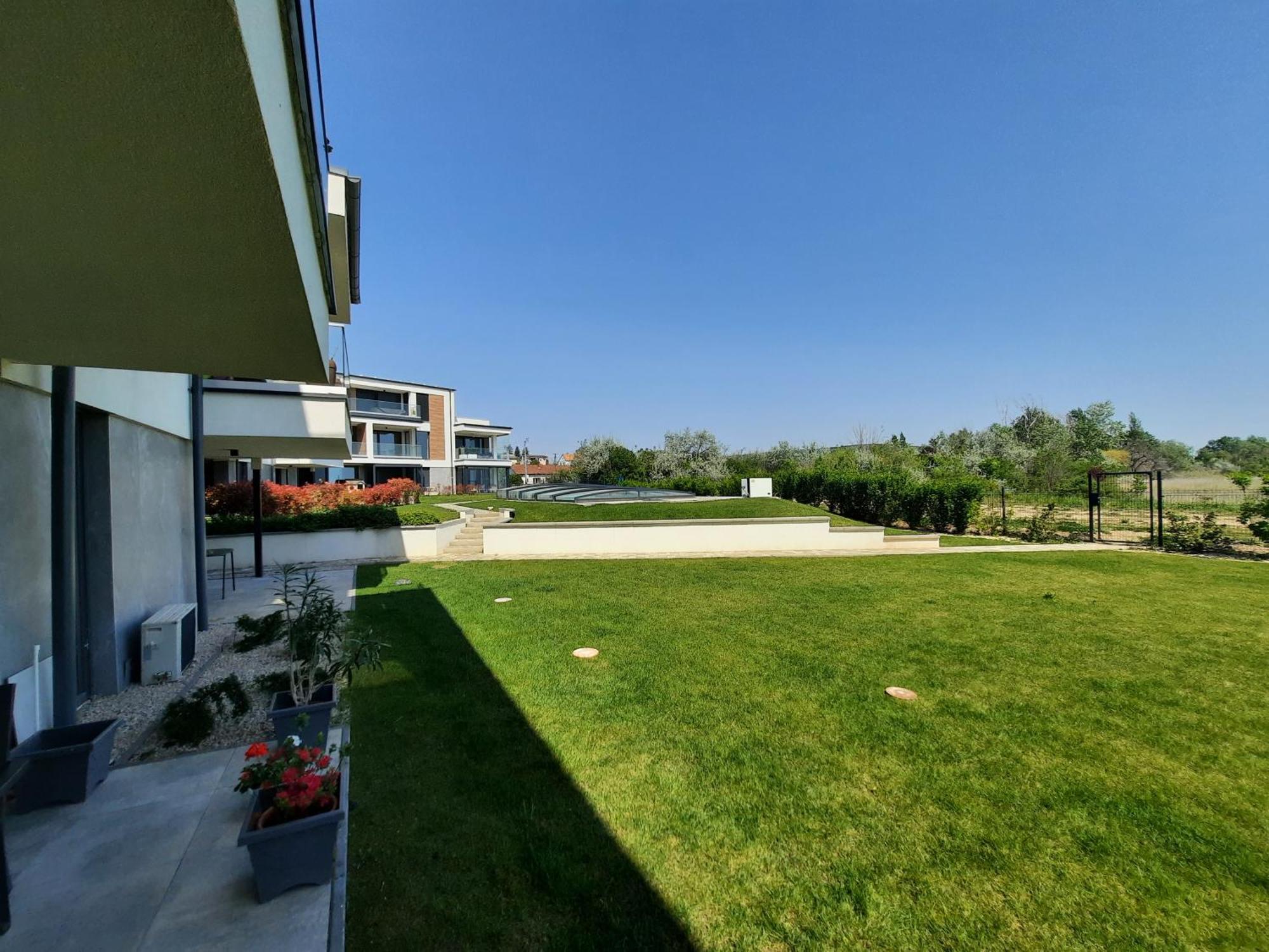 Coastline Balaton Apartment Alsóörs Zewnętrze zdjęcie